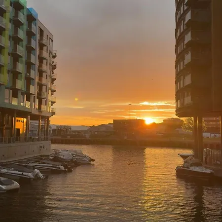 Bright & Exclusive 1br In Prime Location, Located On Water In Center With View To Fjord *